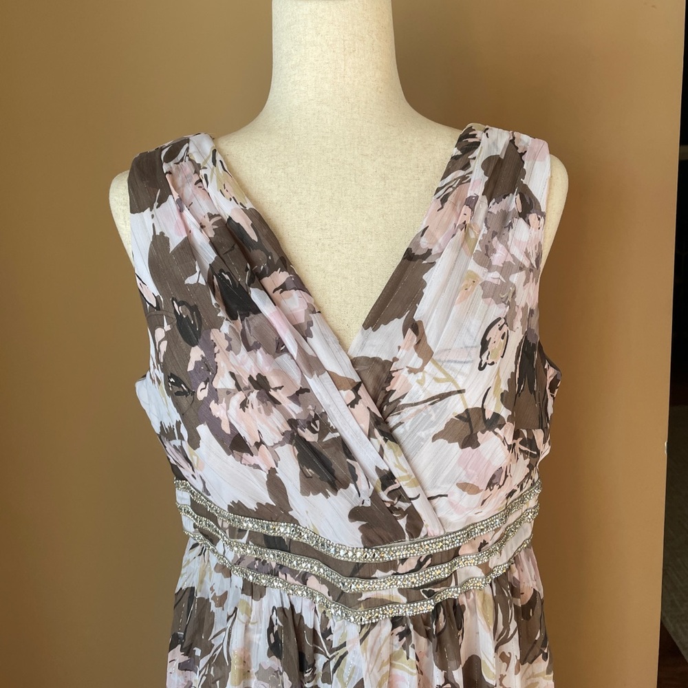 R&M Richards Floral Sleeveless Gown Dress Size 12P Petite Bejeweled Empire Waist - Picture 3 of 10